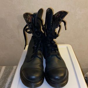 Women’s Dr Martens Black Leather Tie Up Boots